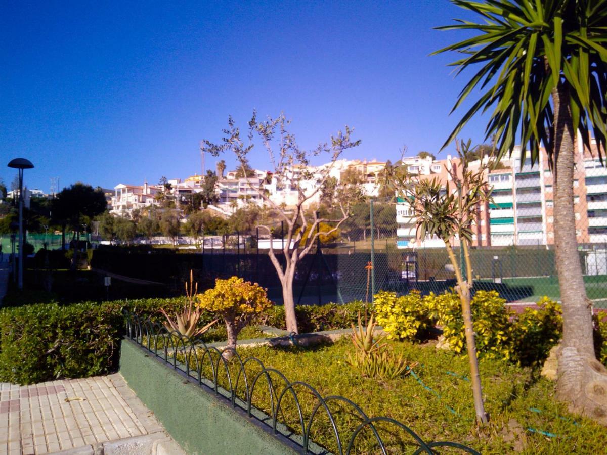 Playa La Cala In Front Of The Beach Free Parking Apartment Malaga Ngoại thất bức ảnh